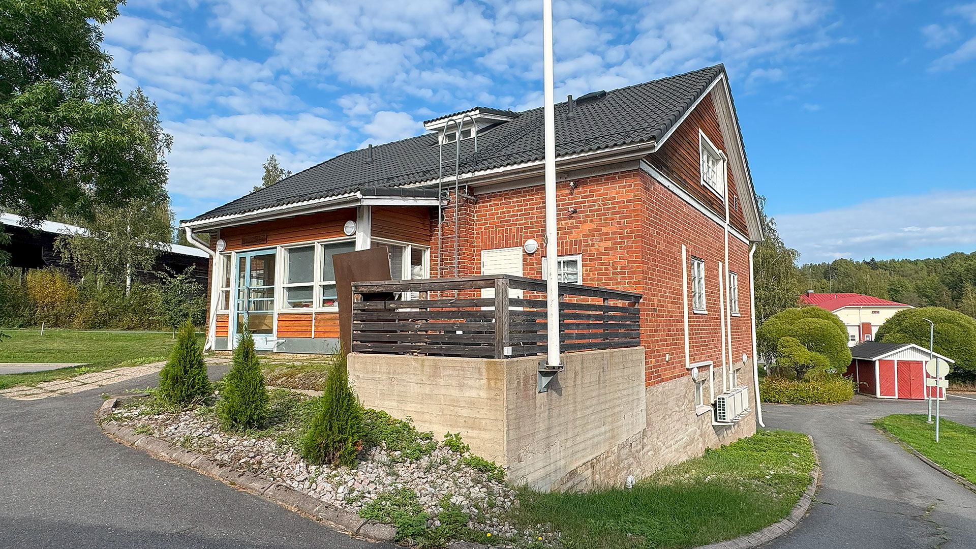 sahanranta-majatalo2025-intro